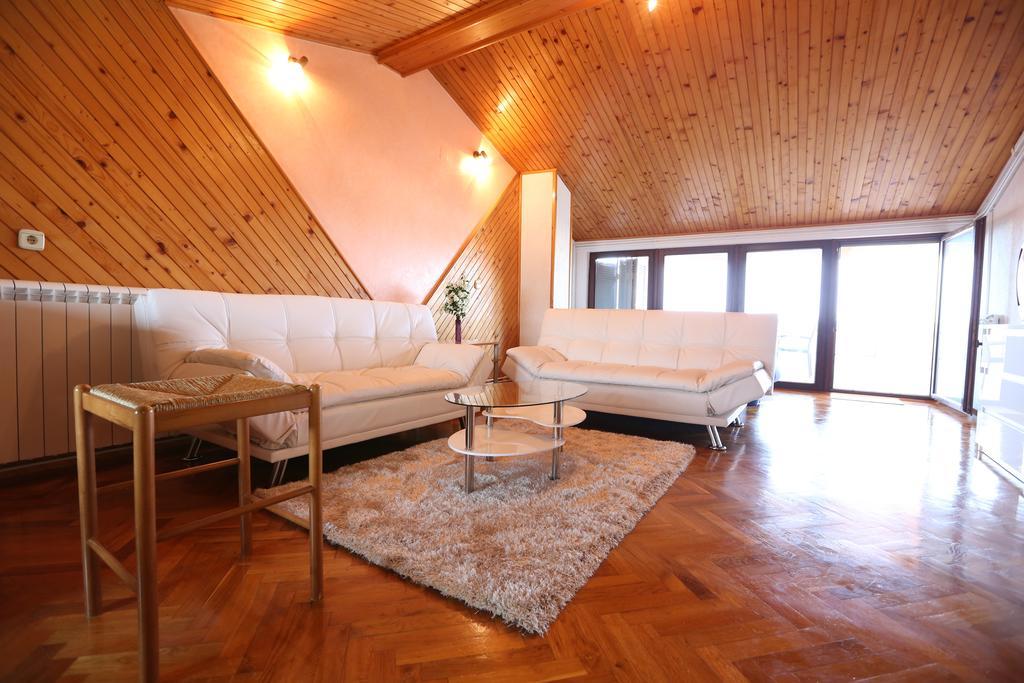 Apartments Sasha Pula Pokoj fotografie